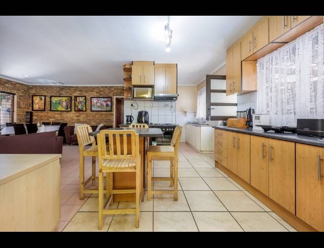 4 BEDROOM HOUSE FOR SALE IN SONEIKE